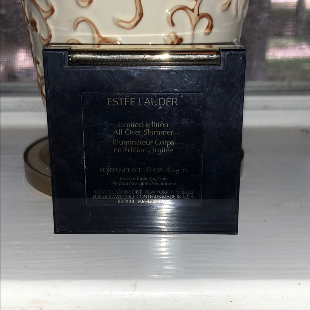 Limited edition body shimmer - Picture 3 of 3